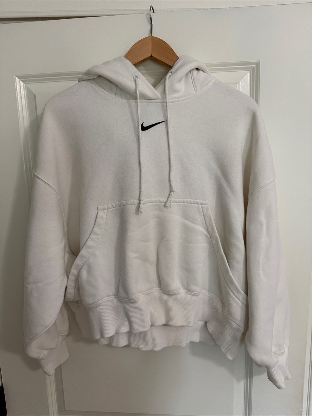 Nike White Pullover Cropped Hoodie with Black Swoosh